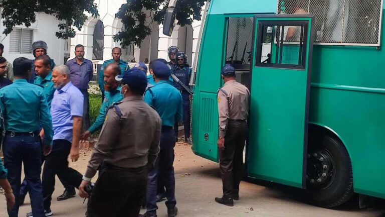 গুমের মামলায় ট্রাইব্যুনালে হাজির ১০ সেনা কর্মকর্তা