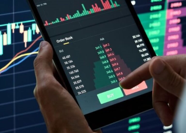 মন্দা বাজারেও লেনদেনে চমক চার খাতে