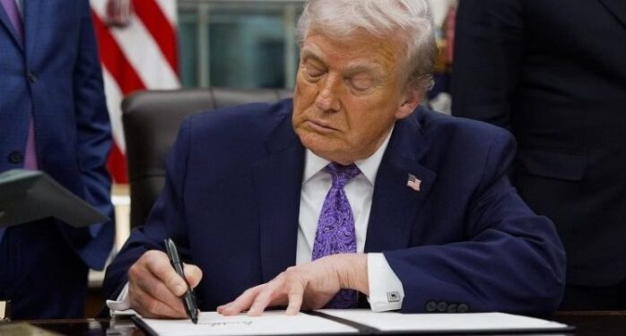 তবে কি স্পষ্ট কোনো পরিকল্পনা ছাড়াই ইরানে হামলা করলেন ট্রাম্প