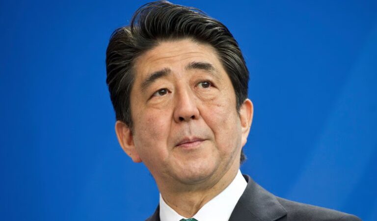 জাপানের সাবেক প্রধানমন্ত্রী শিনজোর হত্যাকারীকে যাবজ্জীবন কারাদণ্ড