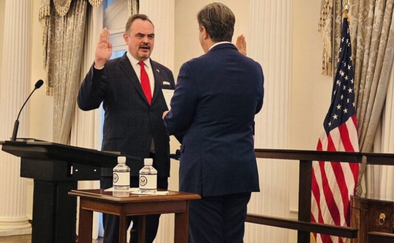 নতুন মার্কিন রাষ্ট্রদূত ব্রেন্ট ক্রিস্টেনসেন শপথ নিলেন