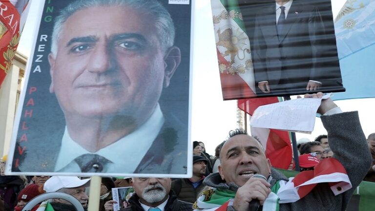 পাহলভি কি ইরানের রাজনৈতিক আশার প্রতীক?