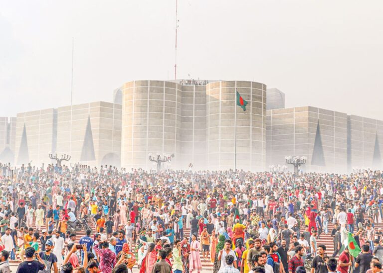 সংবিধান অনুযায়ী নতুন সরকার গঠন প্রক্রিয়া