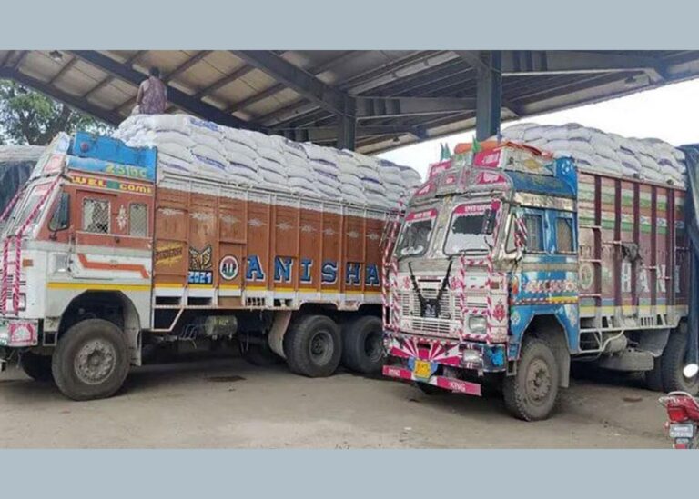 বেনাপোল বন্দর হয়ে দেশে এসেছে ২১০০ টন চাল