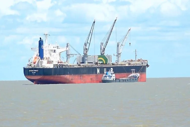 ৩৪ জাহাজের মধ্যে ২৭টি সফলভাবে খালাস সম্পন্ন