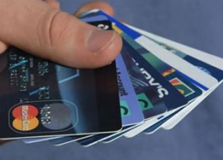 দেশে কার্ডে লেনদেন বেড়েছে ১৪৩ শতাংশ