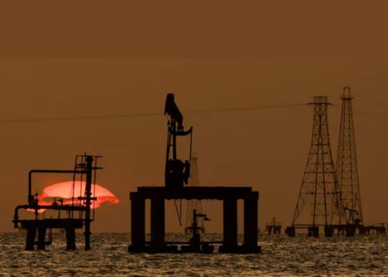 কৌশলগত জ্বালানি তেল মজুদ ব্যবহারের পথে শিল্পোন্নত দেশগুলো?