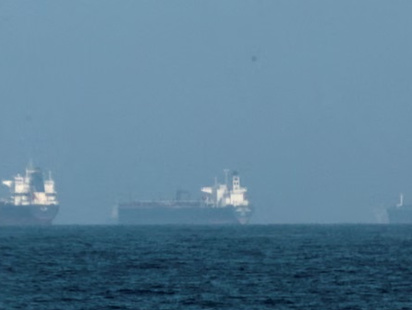 হরমুজ প্রণালিতে জাহাজ চলাচল কমেছে প্রায় ৯৭ শতাংশ