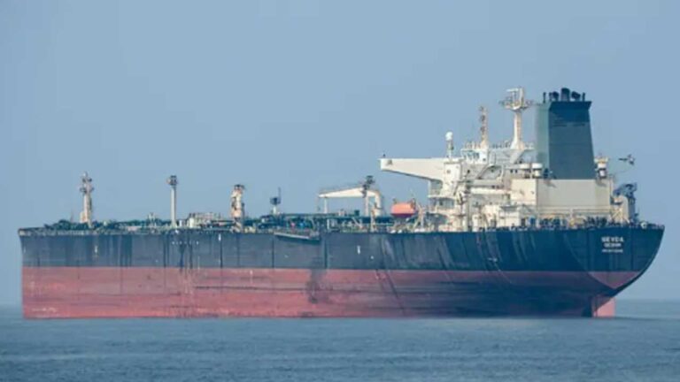 মধ্যপ্রাচ্য উত্তেজনায় আকাশছোঁয়া তেল পরিবহন ব্যয়