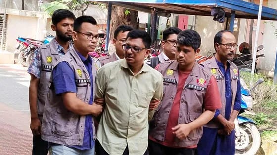 ভুয়া গেজেটে উপদেষ্টা পরিচয়ে হাজার কোটি টাকার ঋণের প্রতারণা