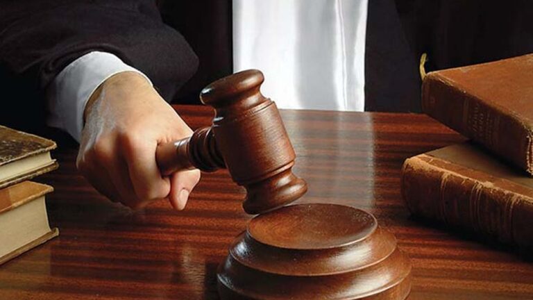 মগবাজারে ‘নবীন ফ্যাশন’ দোকান বন্ধে ওসিকে আদালতের তলব