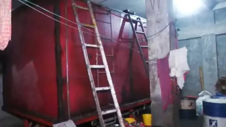 শেরপুরে আবাসিক ভবনে ১৮ হাজার লিটার জ্বালানি তেল মজুত