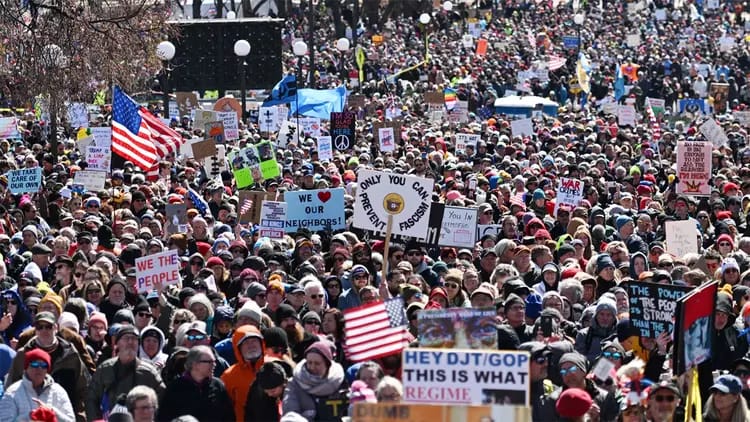 ট্রাম্পবিরোধী ‘নো কিংস’ আন্দোলনে যুক্তরাষ্ট্রজুড়ে ৮০ লাখ মানুষের বিক্ষোভ