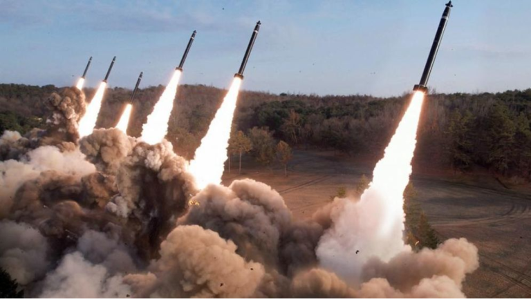 যৌথ সামরিক মহড়ার মাঝেই ক্ষেপণাস্ত্র নিক্ষেপ উত্তর কোরিয়ার