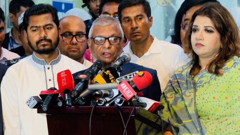 যুদ্ধের প্রভাব: প্রবাসীদের সুরক্ষা ও ক্ষতিপূরণ নিশ্চিতে তৎপর সরকার