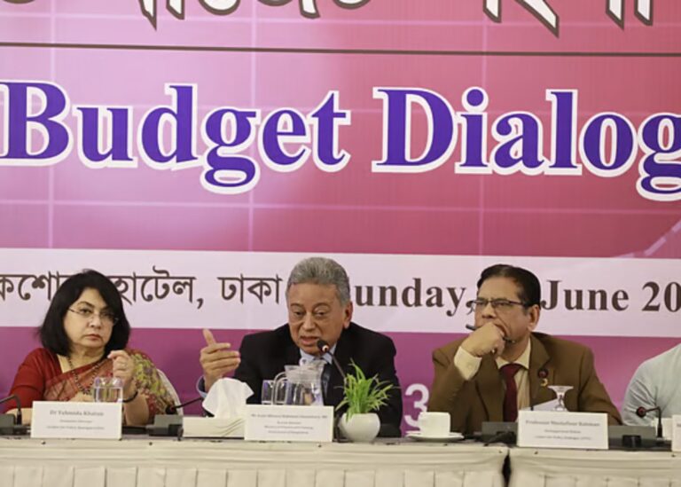 ভঙ্গুর অর্থনীতি স্থিতিশীল করতে সরকারকে দুই বছর সময় দিতে হবে: অর্থমন্ত্রী