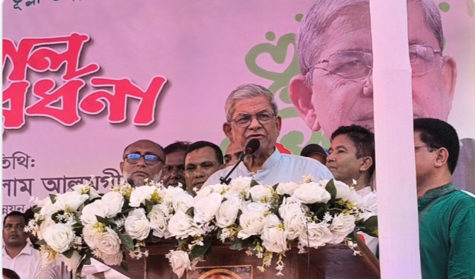 সব দলকে রাজনীতির সুযোগ দিতে হবে, জনগণই যোগ্য নেতৃত্ব বেছে নেবে: মির্জা ফখরুল