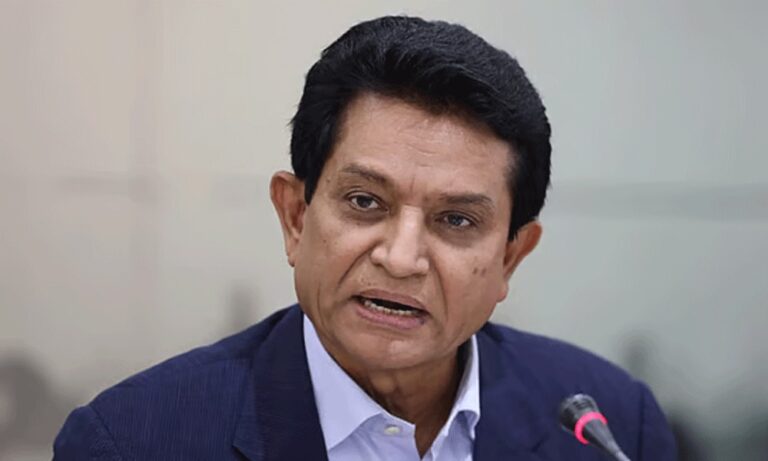 এআই যুগে ১০ হাজার কর্মী ছাঁটাই করার ইঙ্গিত একে আজাদের