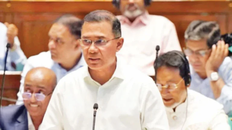বিদেশি বিনিয়োগে দেড় শতাংশ কমিশনের প্রতিশ্রুতি সংসদে তুলে ধরলেন প্রধানমন্ত্রী