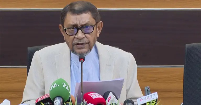 সব ক্লিনিকে লেবার রুম বাধ্যতামূলক, লাইসেন্স বাতিলের কঠোর হুঁশিয়ারি