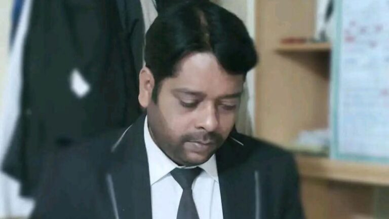 বাগেরহাটে দুর্বৃত্তদের ছুরিকাঘাতে আইনজীবী নিহত
