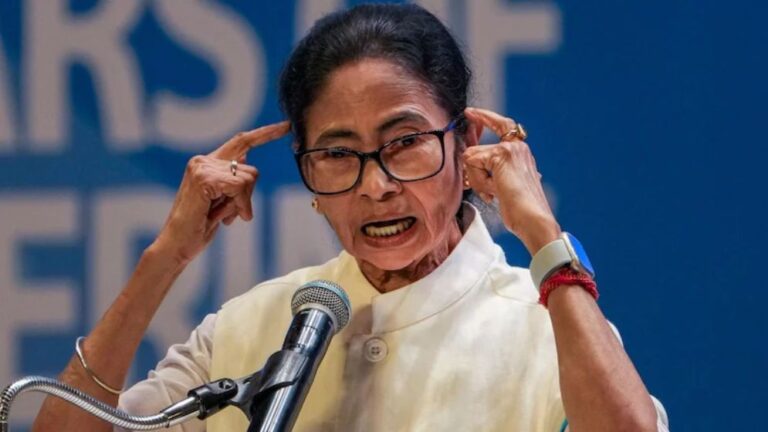 ‘বিজেপির পতন না দেখে মরব না’: মমতার বিস্ফোরক বার্তা