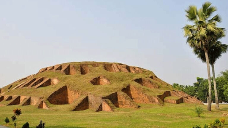 মহাস্থানগড়ে নির্মাণকাজ বন্ধ, আপিলের অনুমতি সরকারকে