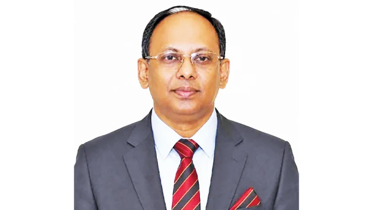 নতুন পিএসসি চেয়ারম্যান অধ্যাপক নাজমুজ্জামান,পাঁচ হাজার চিকিৎসক নিয়োগে সবুজ সংকেত