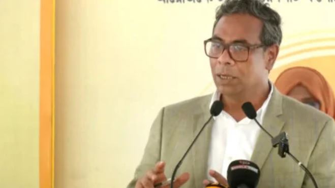 বিশ্ব দৃষ্টি দিবসে স্বাস্থ্য প্রতিমন্ত্রীর ঘোষণা: সারাদেশে ১ কোটি বিনামূল্যে চশমা বিতরণ করা হবে