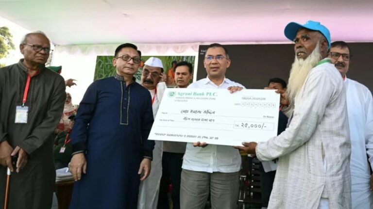 প্রধানমন্ত্রীর রাজশাহীর জনসভায় আখচাষিদের জন্য ১২ কোটি টাকার প্রণোদনা ঘোষণা