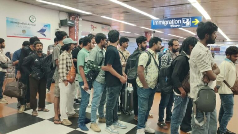 প্রতারণাবিরোধী অভিযানে ৯ মাসে কম্বোডিয়া থেকে বহিষ্কার ৩ হাজারের বেশি বাংলাদেশি