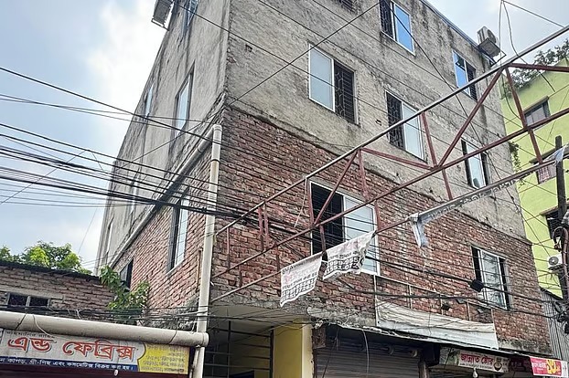 জীর্ণ ভবনে নামেই হার্ভার্ড কলেজ, বাস্তবে শূন্য: শিক্ষার্থী-শিক্ষক-কর্মসংস্থানের হিসাব মিলছে না