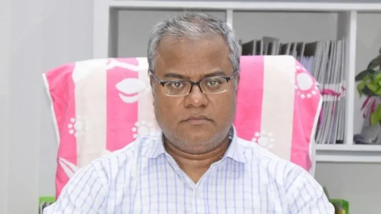 বেতন-ভাতা আটকের দায় অস্বীকার চুয়েটের নতুন উপাচার্যের, অচলাবস্থা কাটছে না